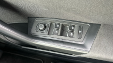 Volkswagen T-Roc 1.5 TSI EVO SE 5dr DSG Petrol Hatchback